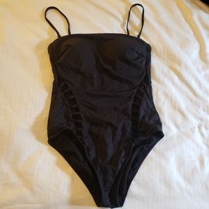 Cutout one piece swimsuit